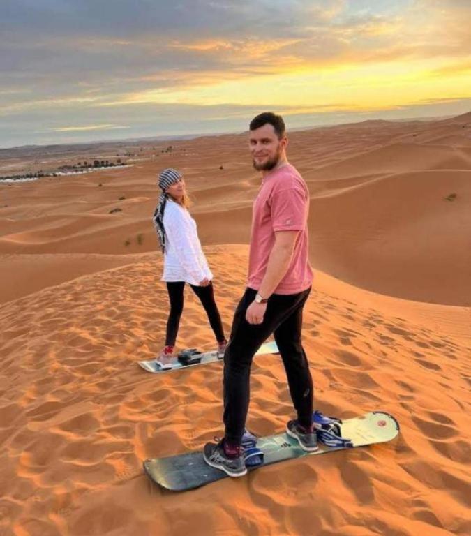 Hotel Blue Sky Luxury Camp Merzouga Exterior foto